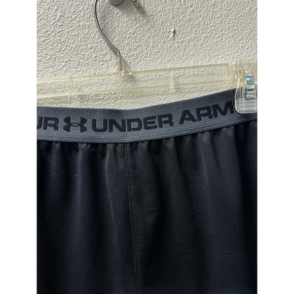 Under armour Loose Fit Heat Gear Short Youth XL Black - Picture 3 of 7